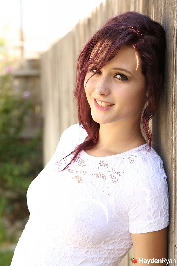 Cute french redhead spreads legs blue